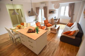 WHITE STONE DOWNTOWN APARTMENt